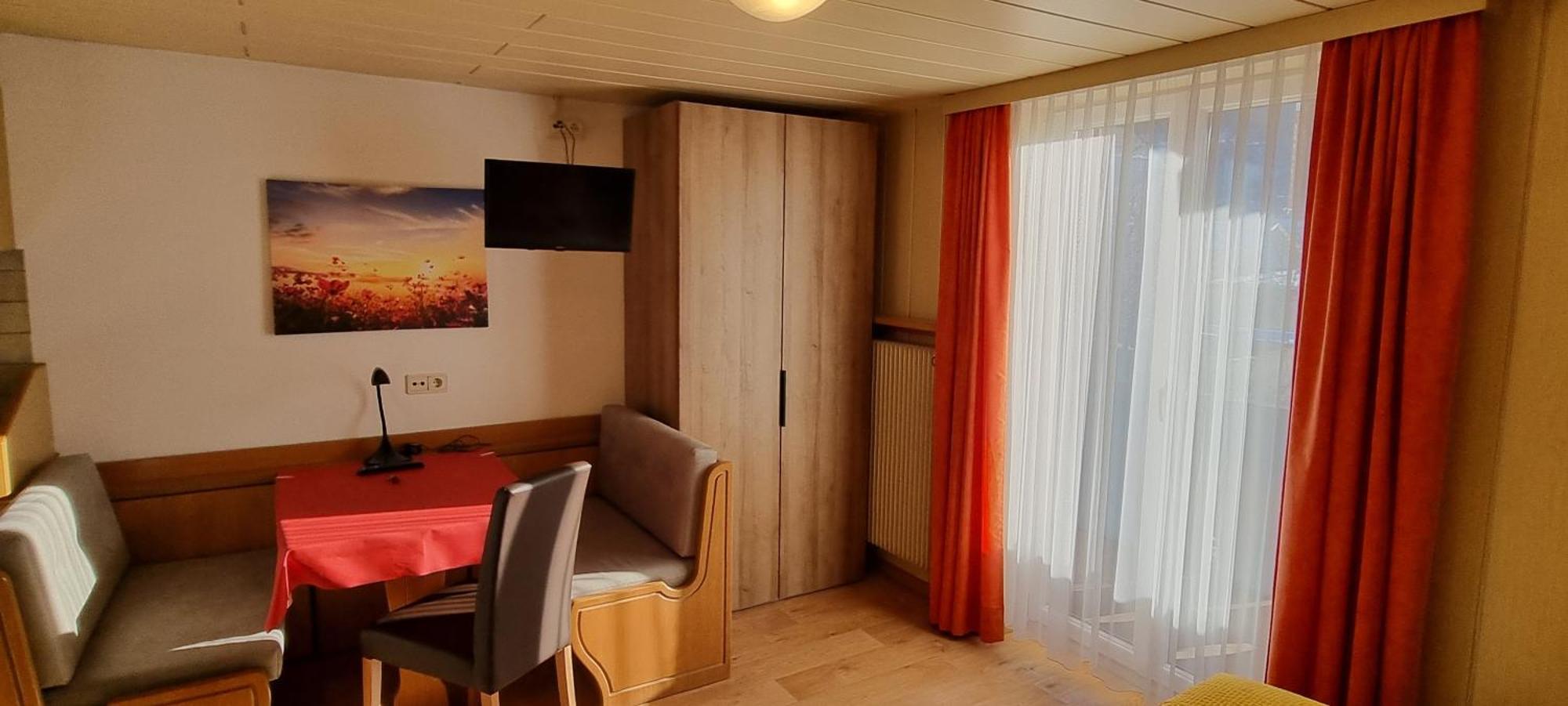 Garni Helfer Bed and Breakfast Toblach Buitenkant foto