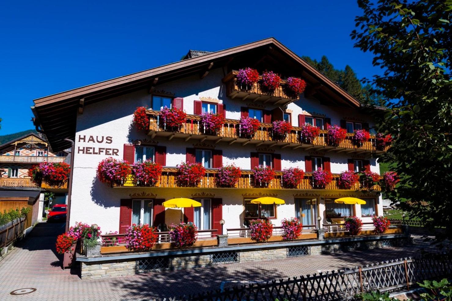 Garni Helfer Bed and Breakfast Toblach Buitenkant foto